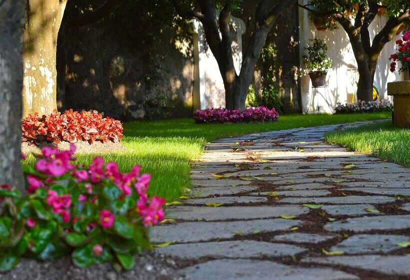 فندق The Secret Garden Relais