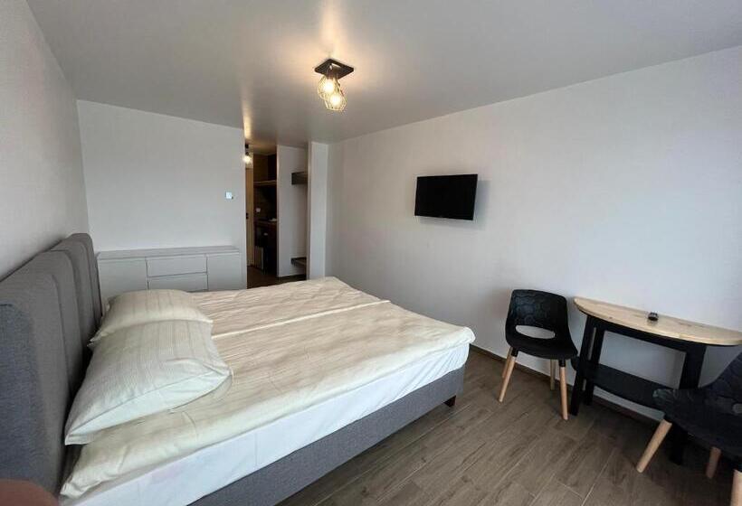 پانسیون Willa Modra