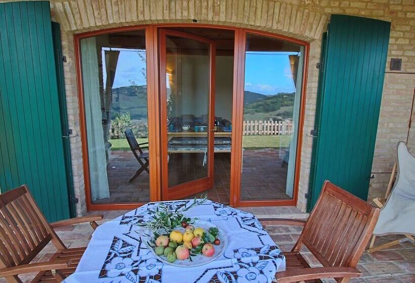 Cottage In Montelabbate With Pool, Garden, Bbq, Parking