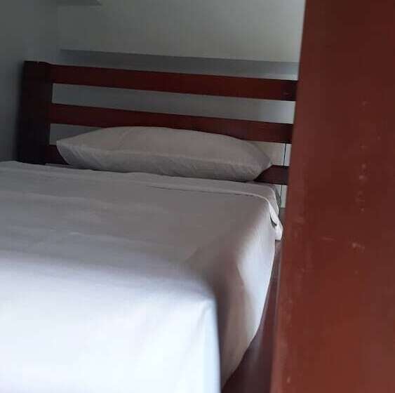 B & E Apartelle