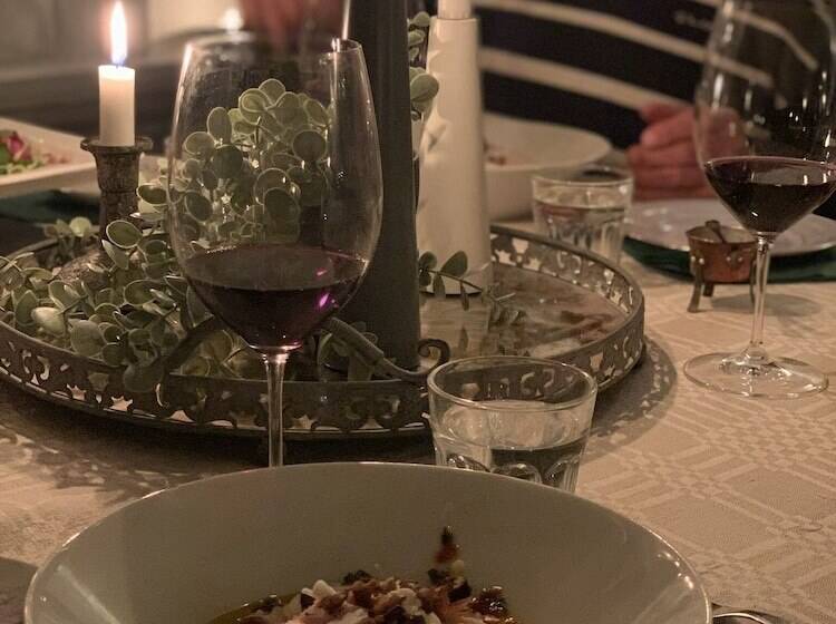 تختخواب و صبحانه Chinova Mötesgård