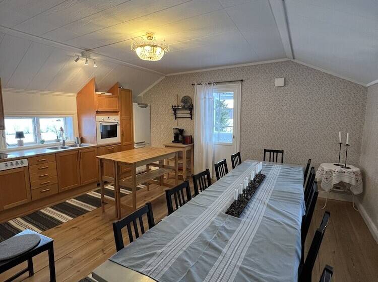 تختخواب و صبحانه Chinova Mötesgård