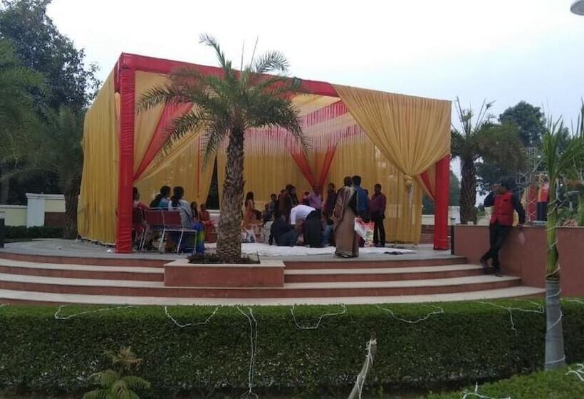 Brij Bhoomi Resort