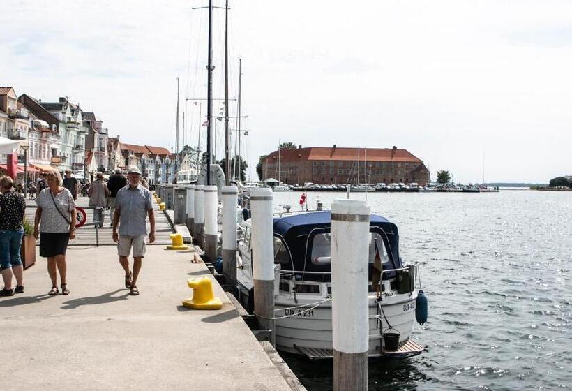 هتل Sønderborg Kaserne