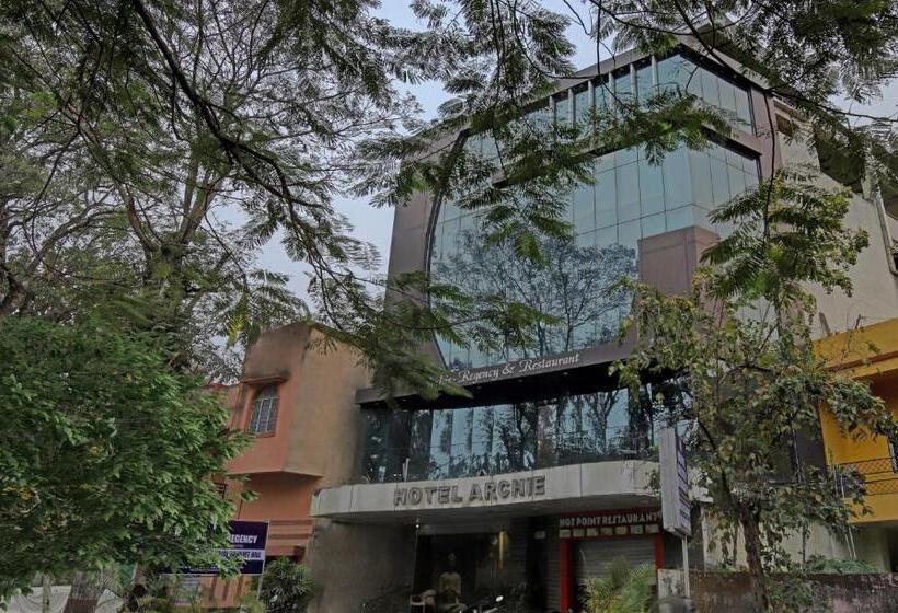 בית מלון כפרי Treebo Archie Regency