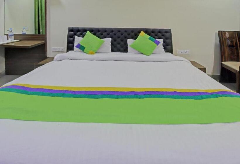 בית מלון כפרי Treebo Archie Regency