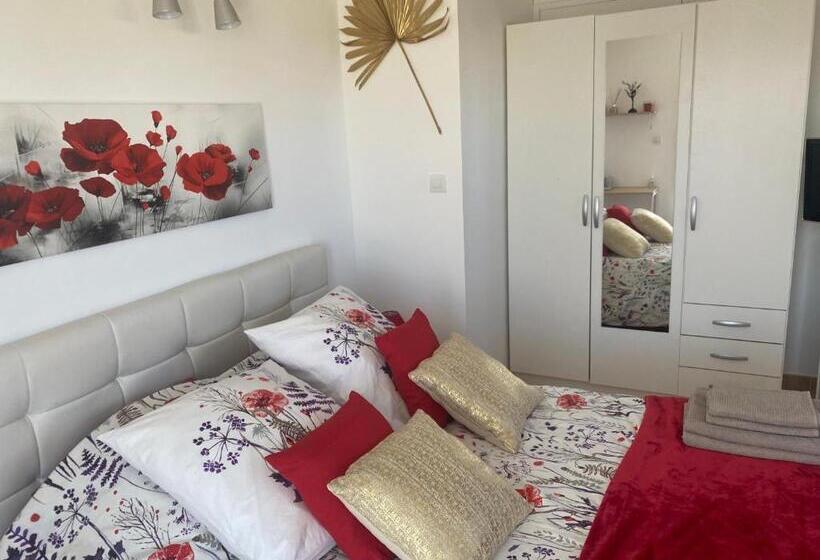 פנסיון Chambre D'hotes Les Cigales