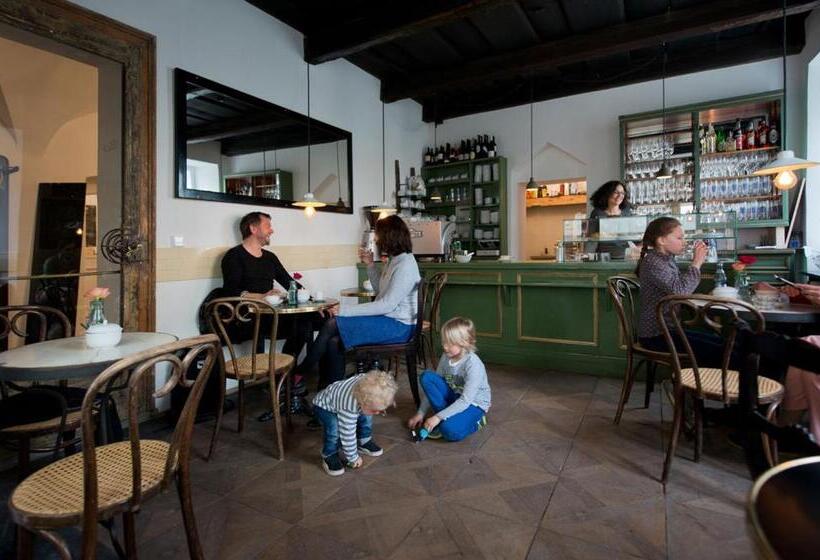 پانسیون Das Hornsteiner