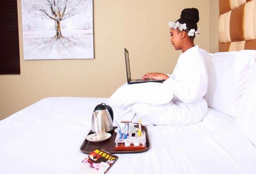 بنسيون La Fiato Luxury Lodge