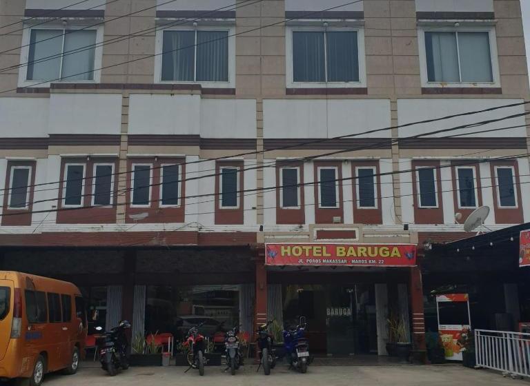 هتل Oyo 90529  Baruga Makassar