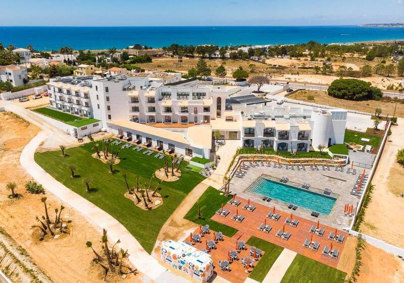 Regency Salgados Hotel & Spa