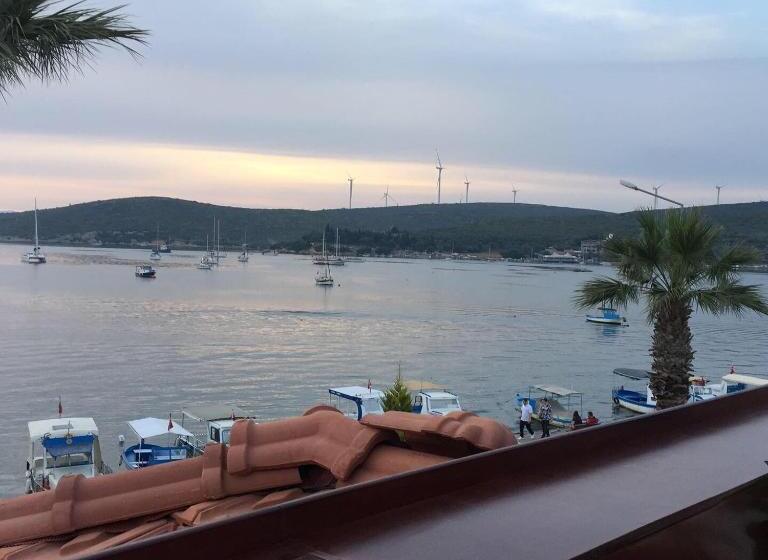 پانسیون Teos Lodge