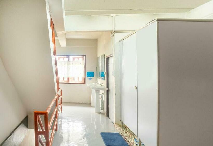 酒店 Oyo 723 Lamphun Hostel