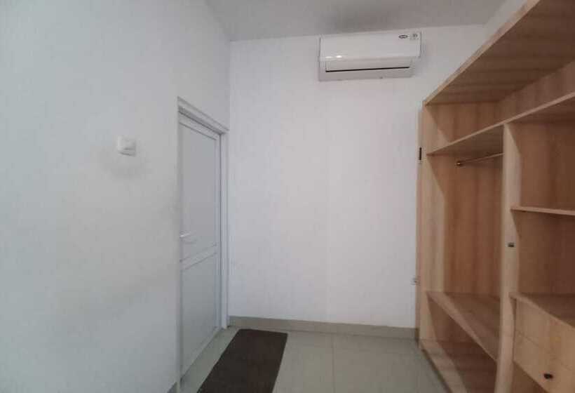 هتل Oyo 90510 Sand S Residence