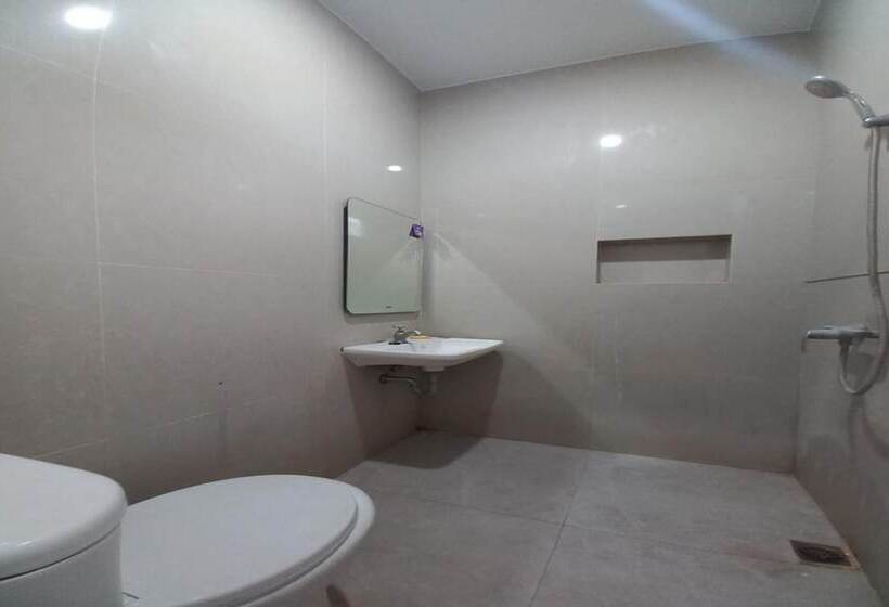 هتل Oyo 90510 Sand S Residence