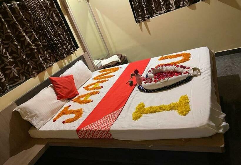 בית מלון כפרי Sukhsagar Beach Resort