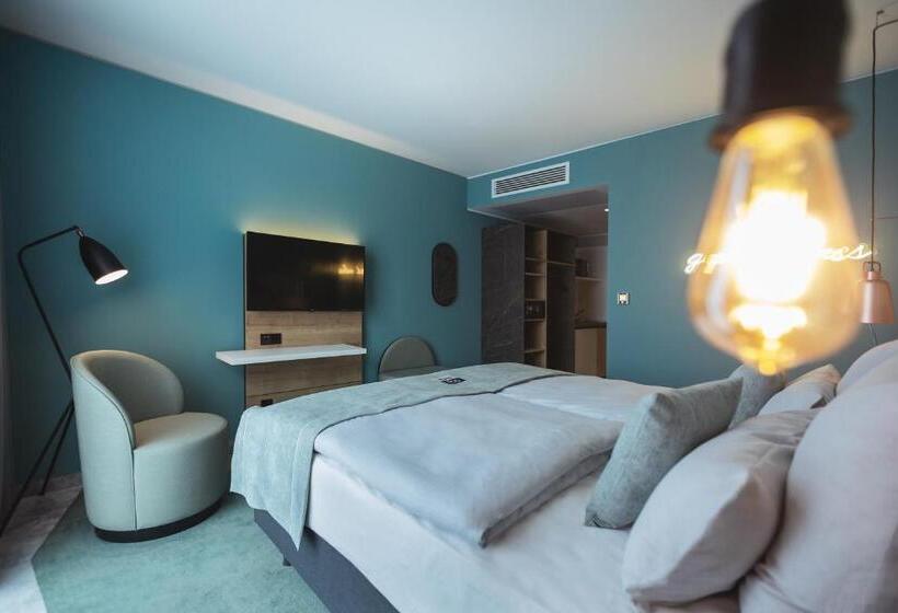 호텔 Holiday Inn   The Niu, Cure Erlangen, An Ihg