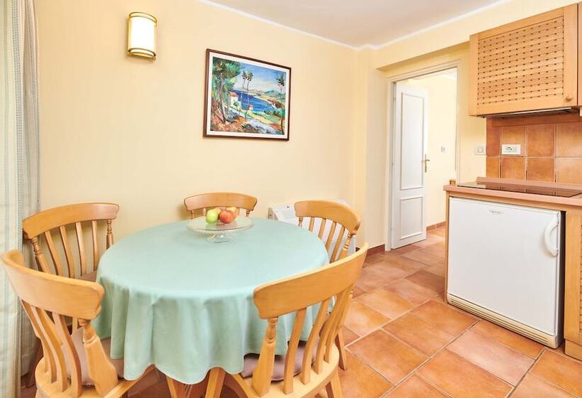 Apartments Bellevue Plava Laguna