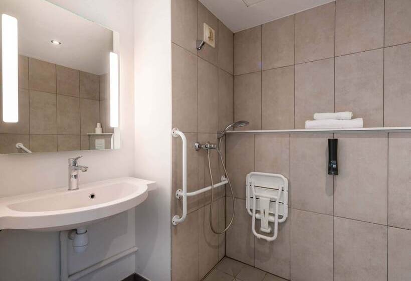 B&b Hotel Cholet Nord