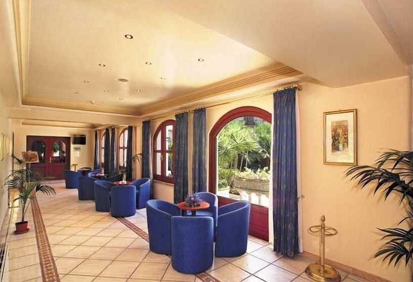 هتل Assinos Palace