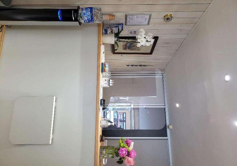 Brit Hotel Des Halles