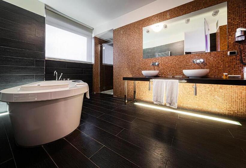 בית מלון כפרי For You