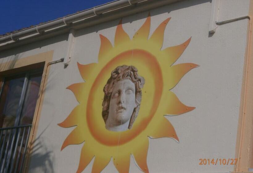 هتل Helios