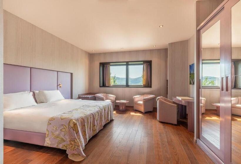 호텔 Il Boscareto Resort & Spa