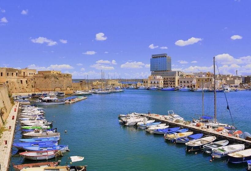 فندق Jonico
