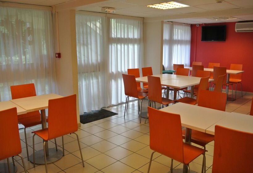 בית מלון כפרי Premiere Classe Lyon Sud   Chasse Sur Rhône