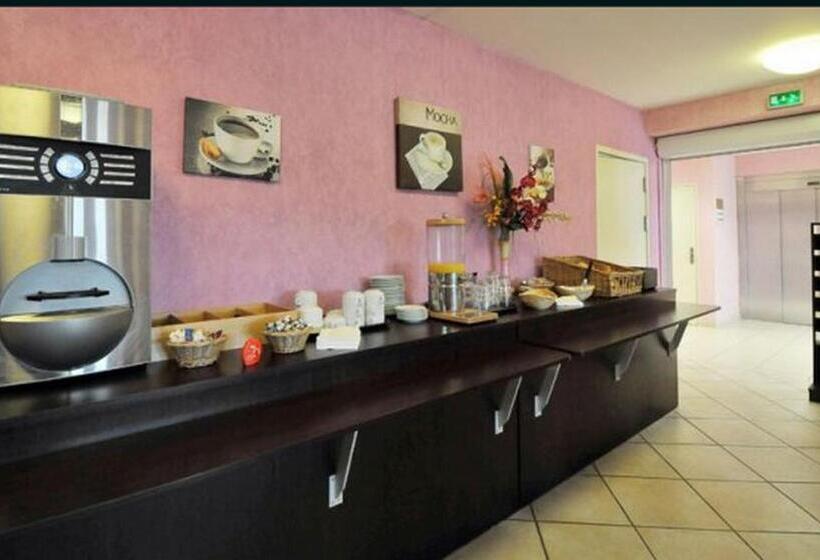 Prim Hotel Reims
