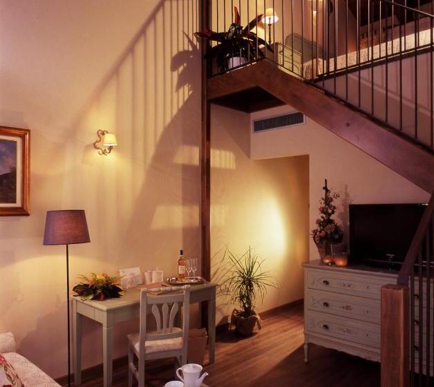فندق Relais Bella Rosina Pool & Spa