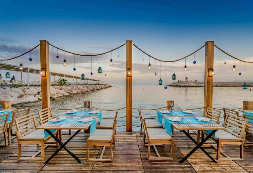 هتل Rixos Sungate, The Land of Legends Access