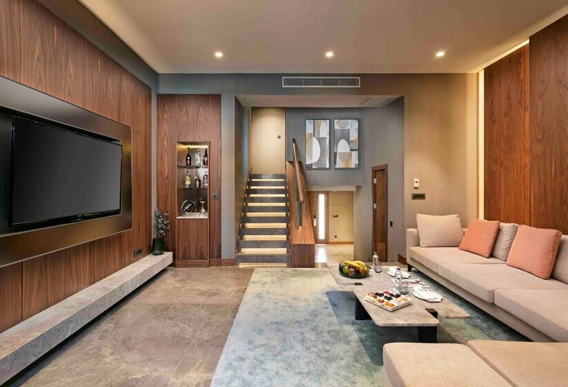 هتل Rixos Sungate, The Land of Legends Access