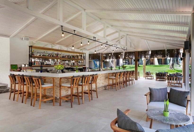 هتل Rixos Sungate, The Land of Legends Access