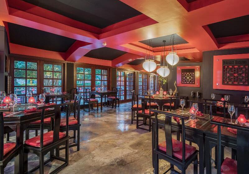 هتل Rixos Sungate, The Land of Legends Access