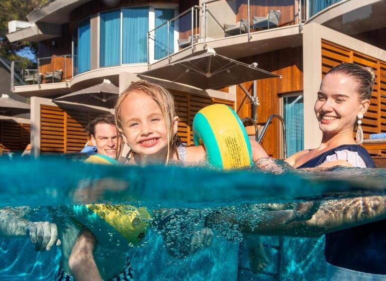 هتل Rixos Sungate, The Land of Legends Access