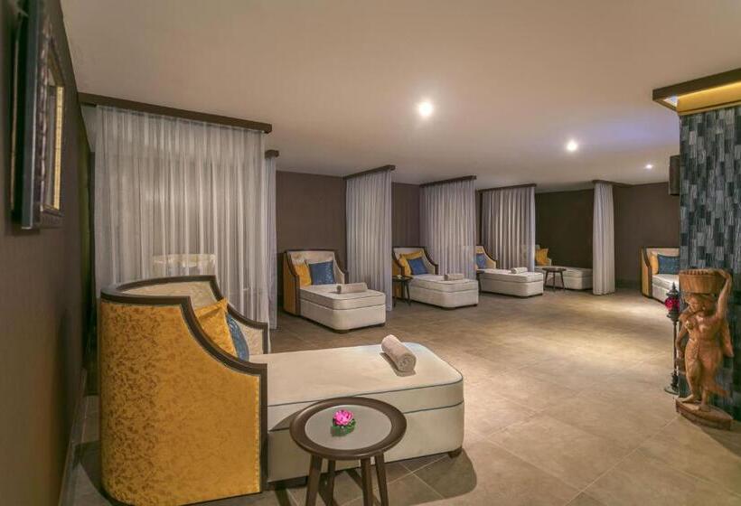 هتل Rixos Sungate, The Land of Legends Access