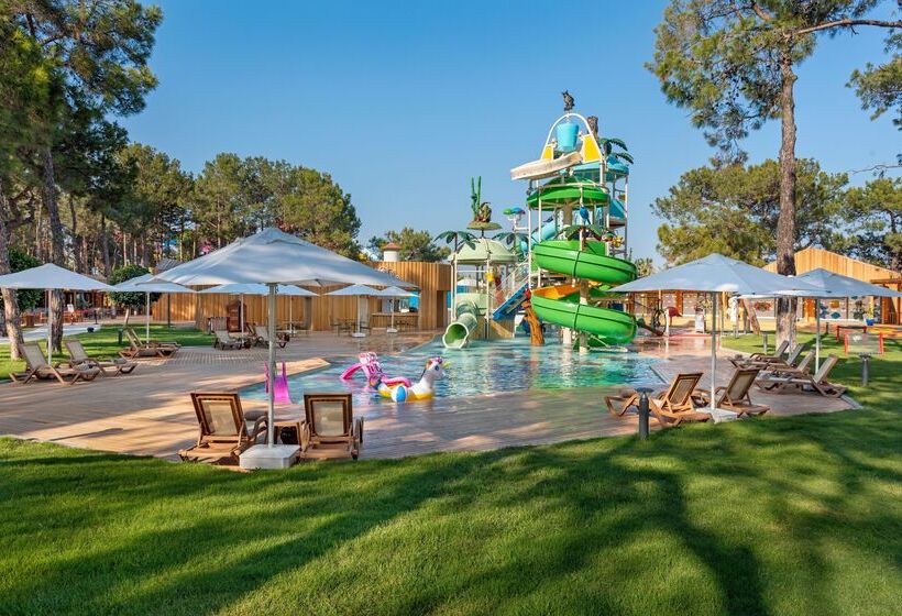 هتل Rixos Sungate, The Land of Legends Access