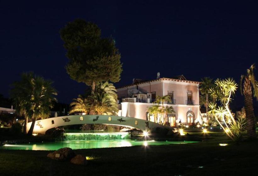 فندق Villa Rota Resort
