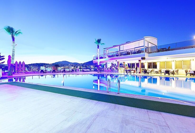 Tropicana Beach
