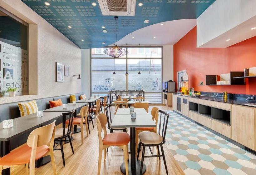 Appart City Confort Paris Clichy Mairie