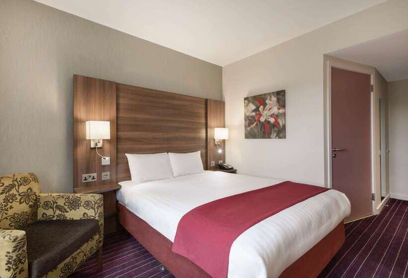 호텔 Days Inn Wetherby