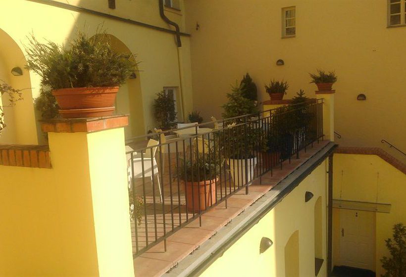 هتل Domus Henrici Boutique