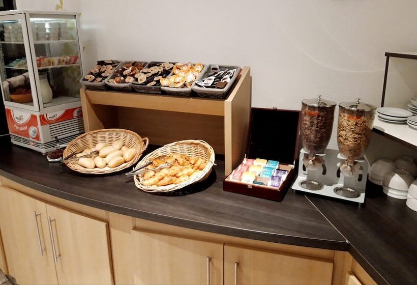 בית מלון כפרי Hôtel & Résidence Futuroscope