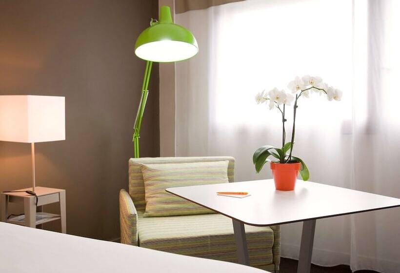 בית מלון כפרי Ibis Styles Annemasse Geneve