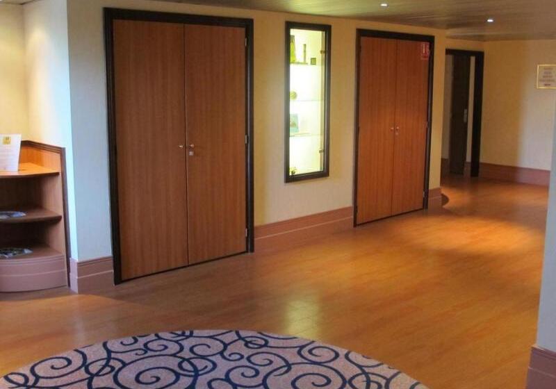 בית מלון כפרי Logis Lyon Est Porte De L Ain