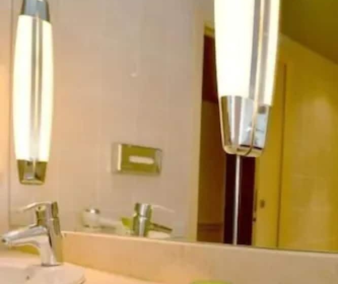 בית מלון כפרי Logis Lyon Est Porte De L Ain