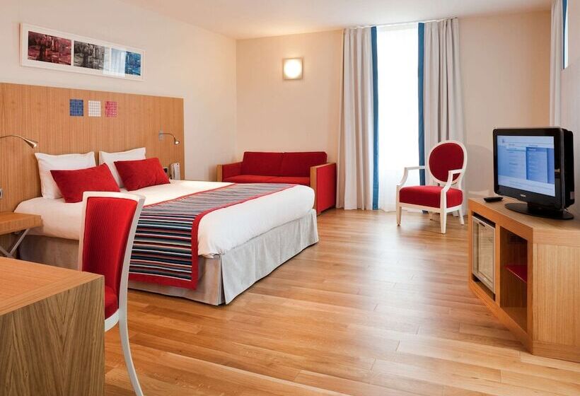 ホテル Mercure Vittel