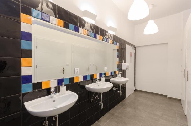 هتل Tatamka Hostel